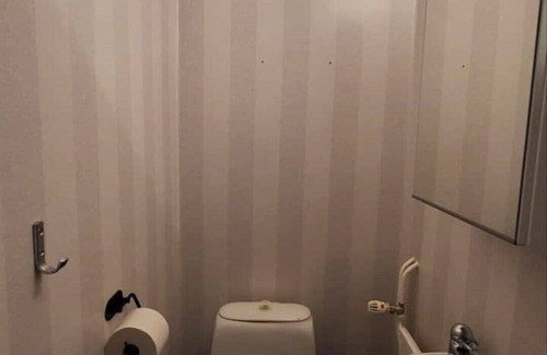 Arvidsjaur Haus | Floor of a House in Arvidstiaur With Parking