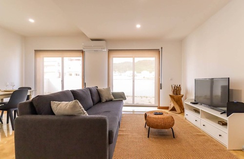 Vila Praia de Ancora Wohnung | Flor do Mar - Spacious Apartment with Balcony