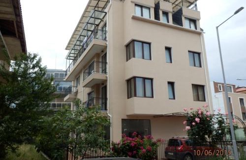 Nessebar Haus | Flowers Apartments