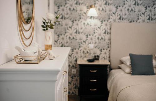 Ponte de Lima Haus | Flowers & Faces Guesthouse