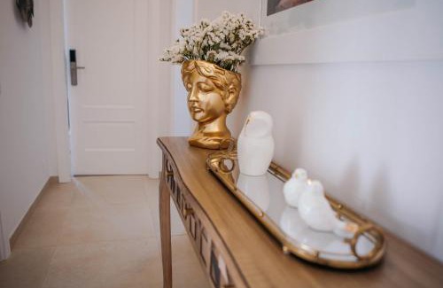 Ponte de Lima Haus | Flowers & Faces Guesthouse