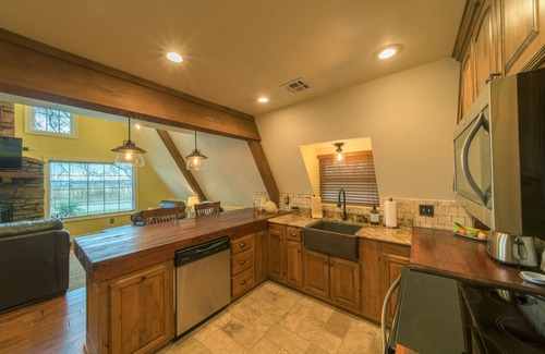 Afton Haus | Fly-In Home auf Monkey Island, Grand Lake OK - Golfwagen inklusive