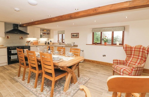 Whaley Bridge Hütte | FOLDS LANE FARM, family friendly, with open fire in Whaley Bridge