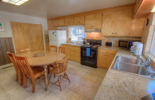 Zephyr Cove Haus | Foothill Folly 4 Bedroom Home by RedAwning