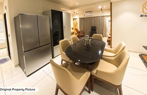 Vadodara Wohnung | For NRI by NRI - A3 1004, 3BHK Premium Luxury Home with Private Terrace