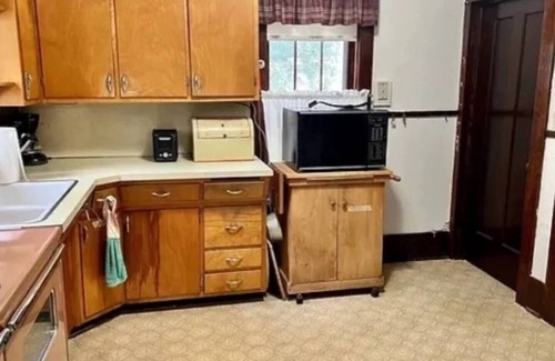 Ashley Haus | For the family. For the adventure.