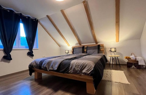 Varazdinske Toplice Skihütte | Forest Fairytale