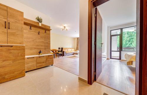 Smolyan Wohnung | Forest Harmony 1BD with Balcony & Parking