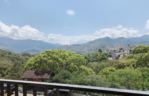 Fuxing District Haus | Forgather B&B