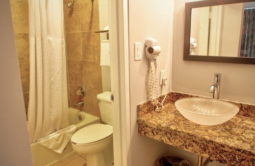 Survey Creek Hotel | Fort Lauderdale Grand Hotel