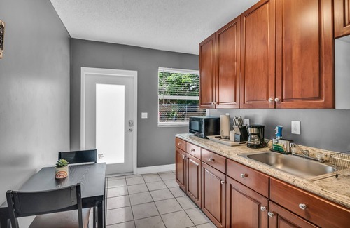 Middle River Terrace Wohnung | FORT LAUERDALE BEACH & LAS OLAS STUDIO