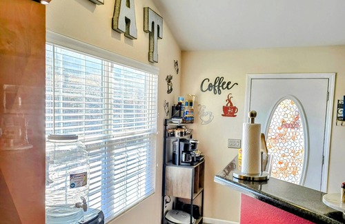 St. Robert Haus | Fort Wood Retreat in Saint Robert MO