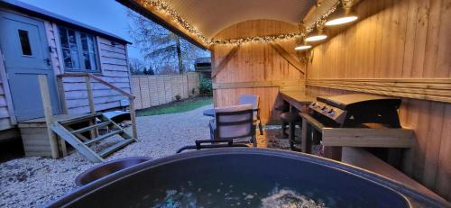 Chard Haus | Forton House Shepherd's Huts