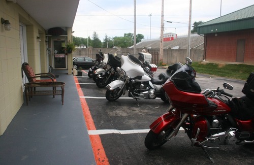 Van Wert Hotel | Fountain Inn