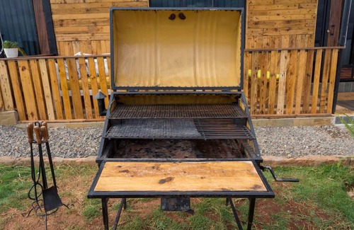 Machakos Skihütte | Four bedroom Container house-Kapiti Plains Container House