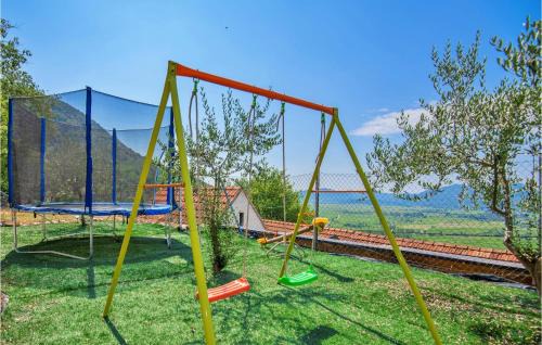 Veliki Prolog Haus | Four-Bedroom Holiday Home In Veliki Prolog