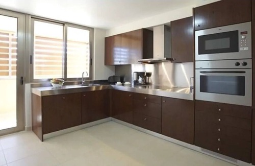 Salgados Haus | FOUR Pet-friendly 2BR Villas! Full Kitchen, Private Pool, Free Parking!