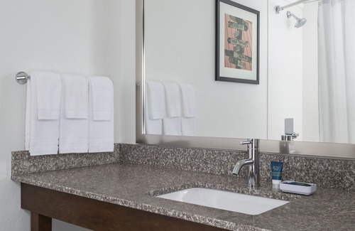 Buffalo Grove Hotel | Four Points by Sheraton Buffalo Grove