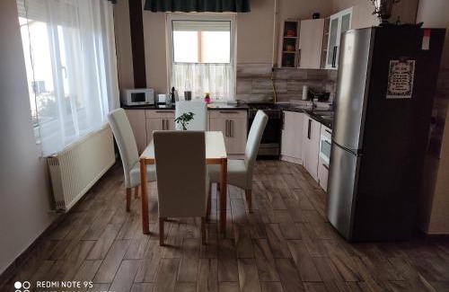 Heviz Wohnung | Fox Apartmanok