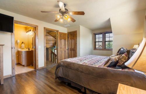 Reeds Spring Haus | Fox Hollow Family Lodge