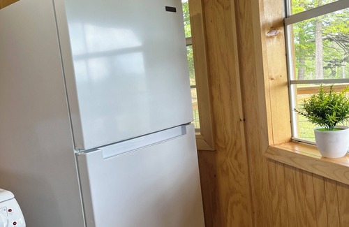 Eminence Kabine | Fox Pen CabinsnCabin #2nNot friendly for street bikes…nPet-Friendly