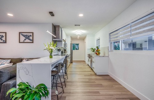 Croissant Park Haus | Fox Private Resort- Near Downtown & Beach