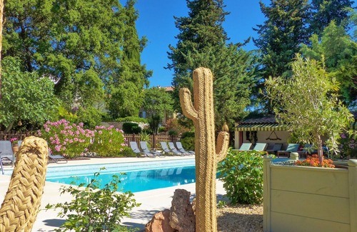 Saint-Maximin-la-Sainte-Baume Haus | Lovely gite on a vineyard. large swimming pool, very peaceful