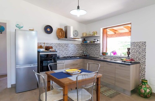 Ricadi Haus | Francesco and Michaela Villas