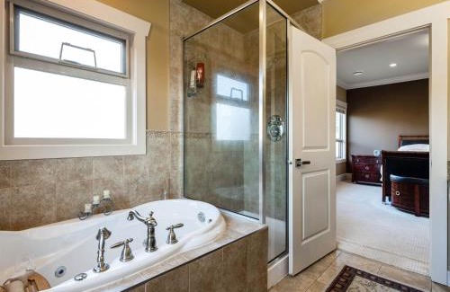 Steveston Haus | Francis Home Hotel 福来顺家庭宾馆
