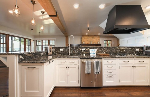 Russells Point Haus | Frankie’s Waterfront House at Indian Lake! The nicest VRBO on the lake!