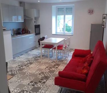 Frasne Wohnung | Frasne logement entier. Gîte les Brimbelles