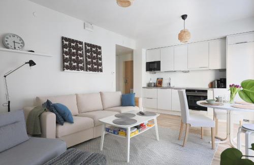 Pasila Wohnung | Fredika, modern 1br,Tripla Pasila prime location, gym, parking, train station near