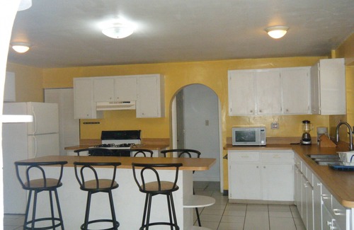 Bell Channel Bay Wohnung | Kostenlose Bootsanleger, 7 Schlafzimmer, 7 Bäder, Kanalfront und kurzer Fußweg zum Taino Beach