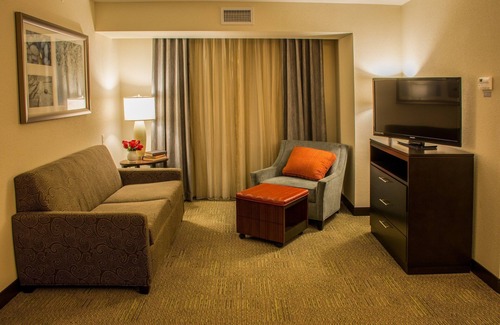 Schererville Eigentumswohnung | Free Breakfast. Indoor Pool. Gym. Business Center.