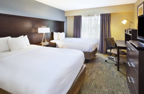 Mayfield Heights Eigentumswohnung | Hörgeschädigte Suite | 24-Stunden-Businesscenter, Fitnesscenter + kostenloses tägliches Frühstück