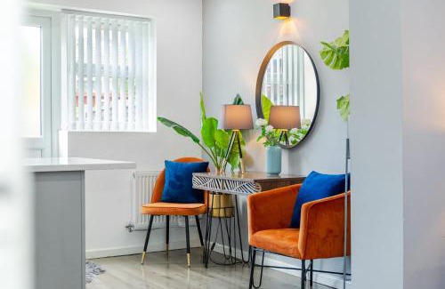 Cheetham Hill Haus | Free Parking 5 Minutes from City Centre