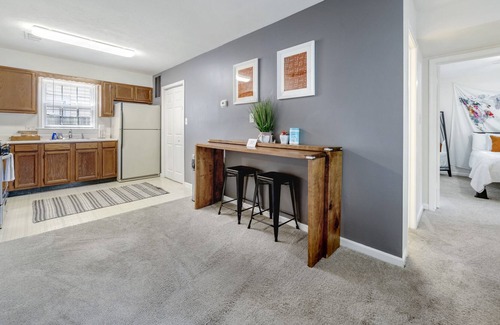 Loring Heights Wohnung | FREE & SAFE PARKING | ATL Midtown Studio | Long-Term Stay Friendly!