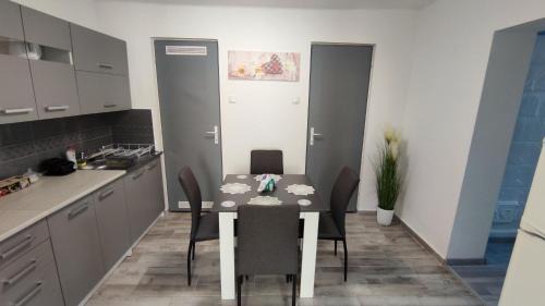 Szekesfehervar Wohnung | Freedom-Fehérvár apartman