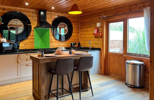 Great Ayton Hütte | Freedom Lodge 7 Great Ayton Yorkshire - sleeps 10 guests in 4 bedrooms