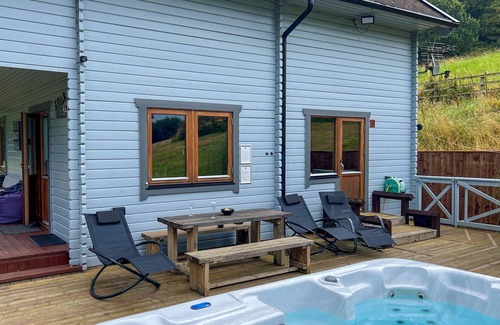 Great Ayton Hütte | Freedom Lodge 7 Great Ayton Yorkshire - sleeps 10 guests in 4 bedrooms
