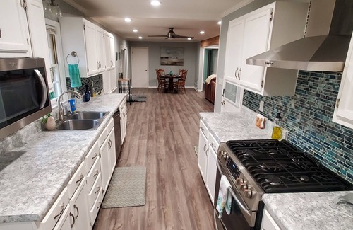 Douglasville Haus | Freshly Renovated Douglasville Home <30 mins to ATL and Airport