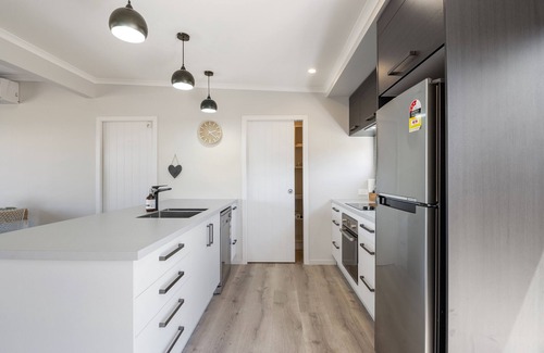 Omori Hütte | Süßwasser Aussichtspunkt - Taupo Ferienhaus