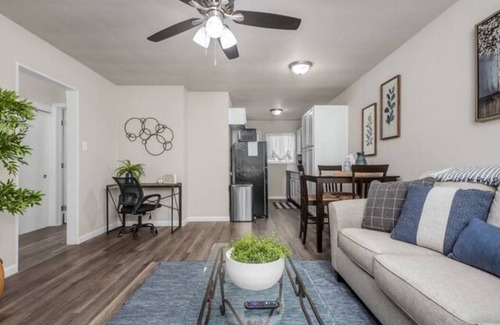 Fig Garden Wohnung | Fresno Apt | Next to Gazebo Gardens | 1 Bed/1 Bath