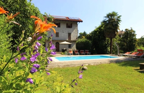 Vacciago Wohnung | Frey apt. 1 + Frey apt. 2 at Lake Orta with garden and pool