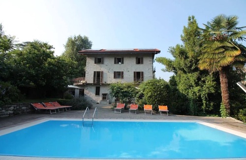 Vacciago Wohnung | Frey apt. 1 + Frey apt. 2 at Lake Orta with garden and pool