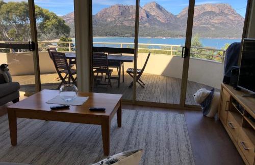 Coles Bay Haus | Freycinet Beach House