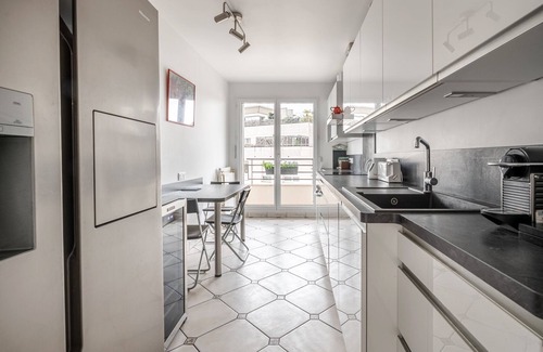Levallois-Perret Wohnung | From Levallois With Love, by Veeve