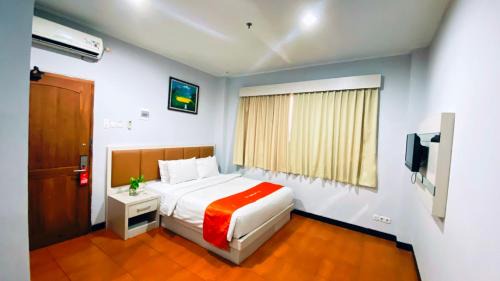 Semarang Hotel | Front One HK Resort Simpang Lima