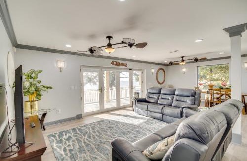 Long Beach Haus | Front Row Beachfront Long Beach Getaway