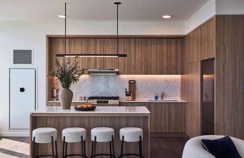 The Loop Wohnung | Sky-High Living: Lake Views, Elite Experience